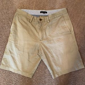 Men’s Khaki Shorts